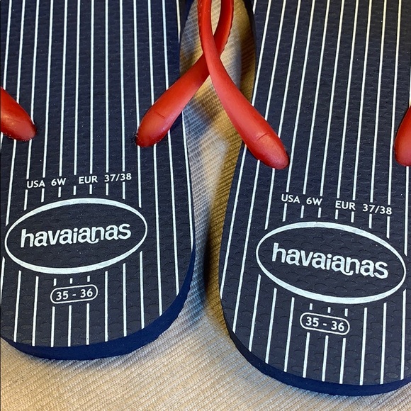 Havaianas NWOT flip flops never worn - Picture 3 of 5